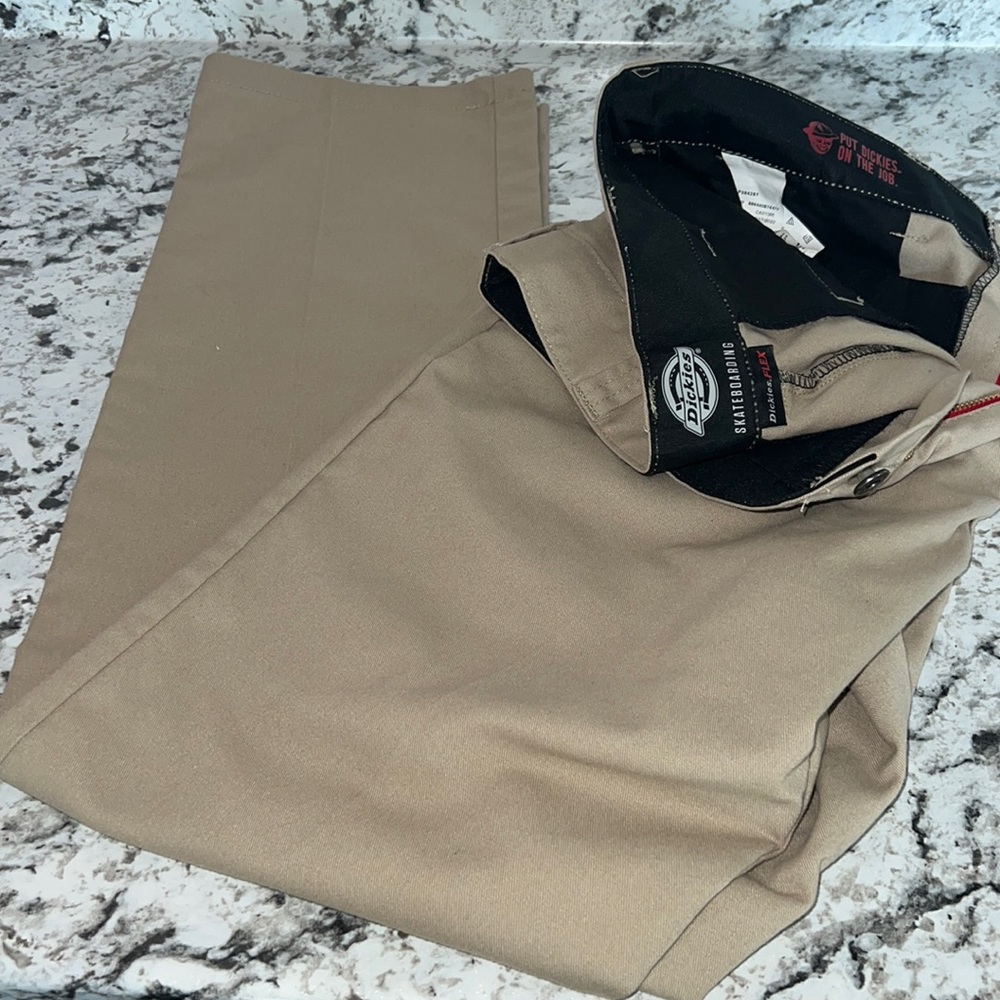 Dickies Flex Skateboarding